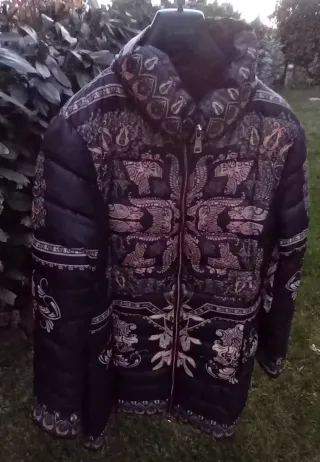 Piumino con fantasia