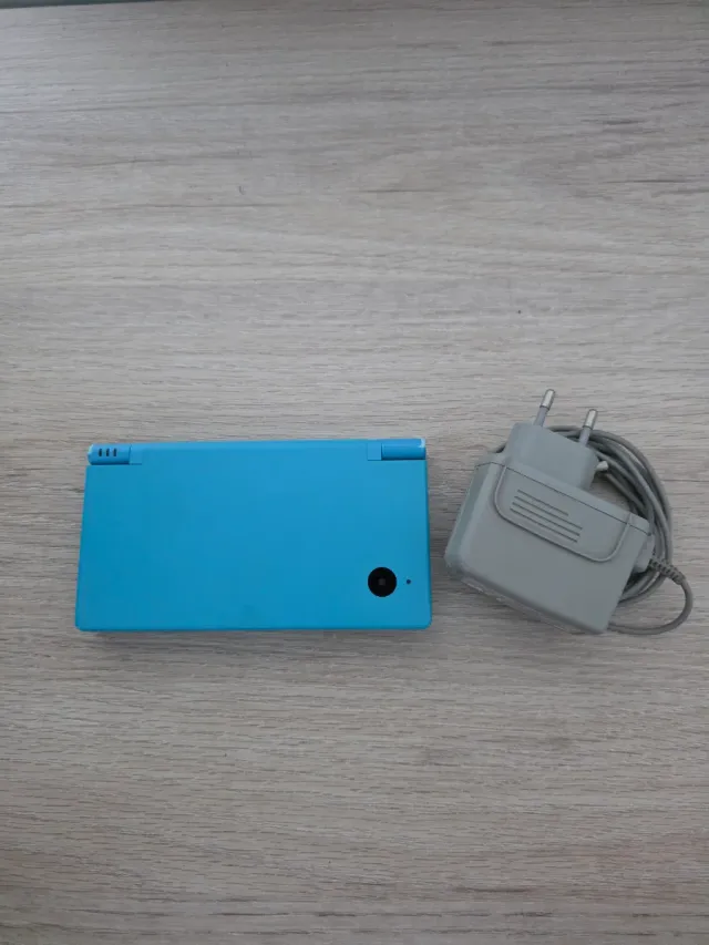 Nintendo DSi Azul Claro