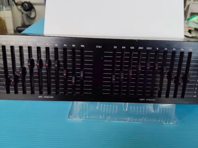 Equalizzatore Grafico Luxman G-100