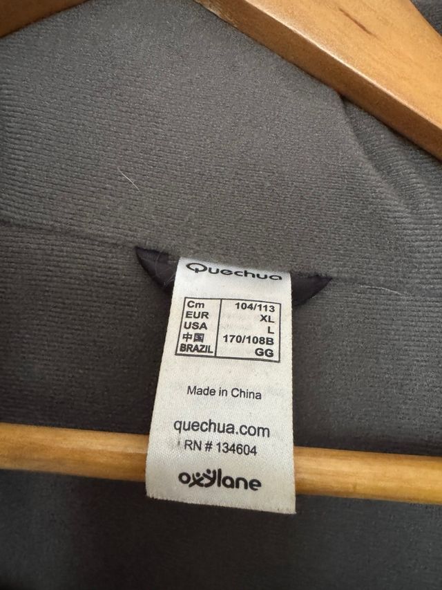 Chaqueta impermeable Quechua gris