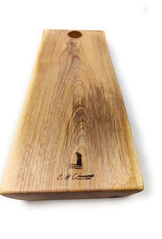 Vassoio artigianale in legno di noce