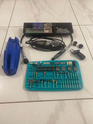 Amolador Dremel 4000 con accesorios