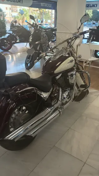 Suzuki Intruder 800cc