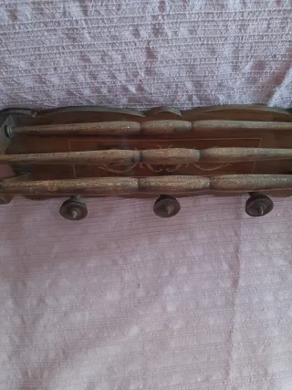 Perchero antiguo madera