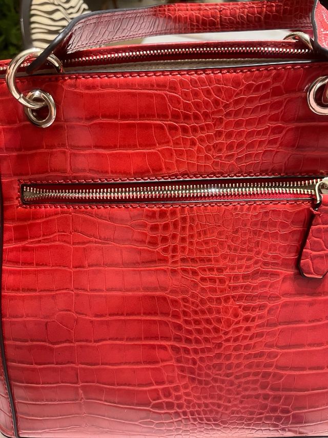 Bolso Guess Rojo Cocodrilo
