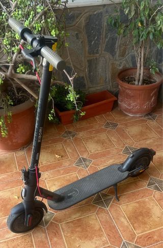 Patinete Eléctrico Negro