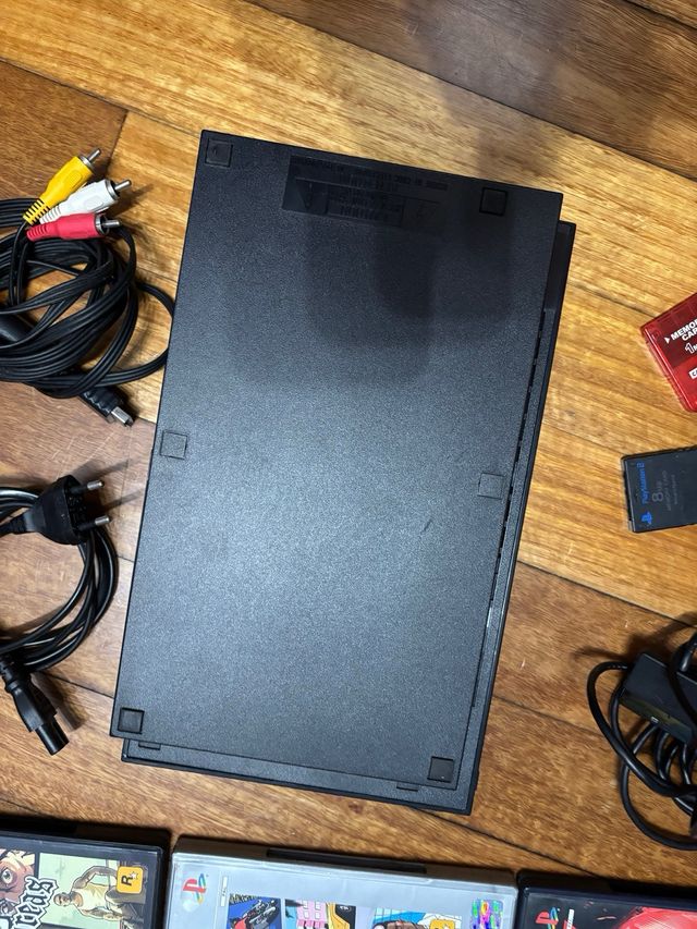 Console PlayStation 2 + 11 giochi