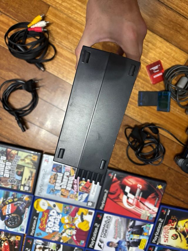 Console PlayStation 2 + 11 giochi