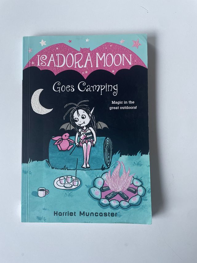 Isadora Moon Goes Camping