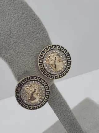 Pendientes Goldfilled con Diseño Medusa