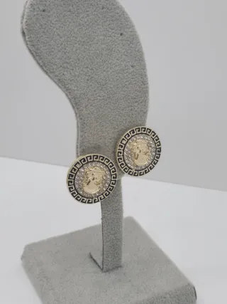 Pendientes Goldfilled con Diseño Medusa