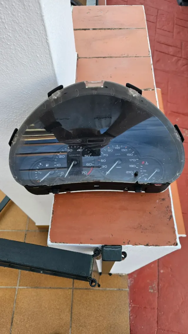 Marcador Peugeot 206 de 2 Conexiones