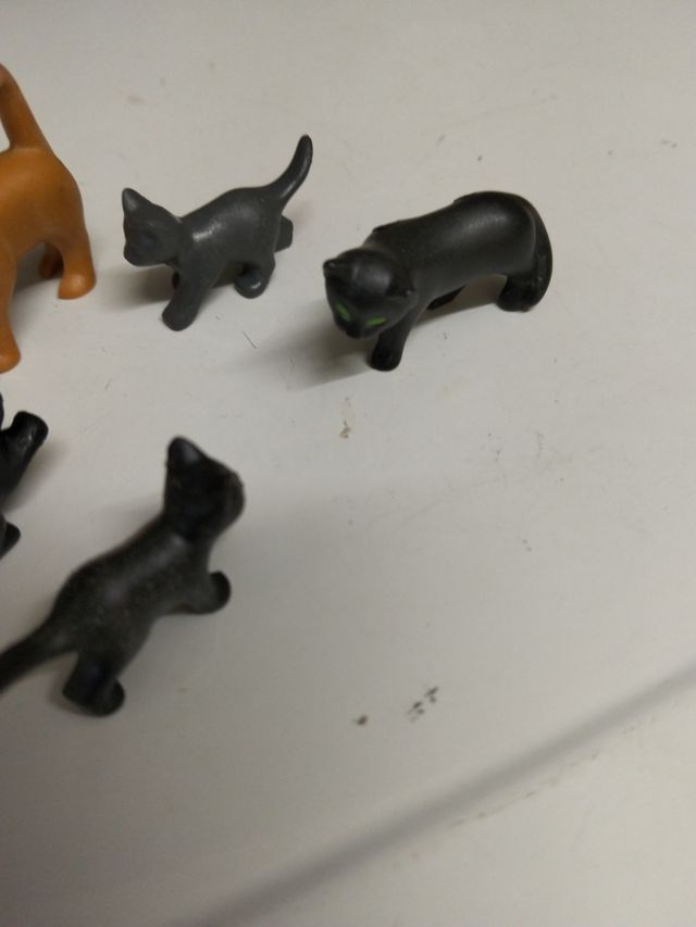 Lote 5 gatitos Playmobil