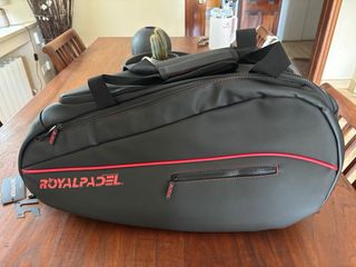Paletero Royal Padel Negro y Rojo