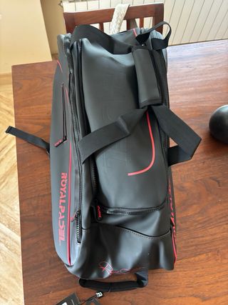 Paletero Royal Padel Negro y Rojo