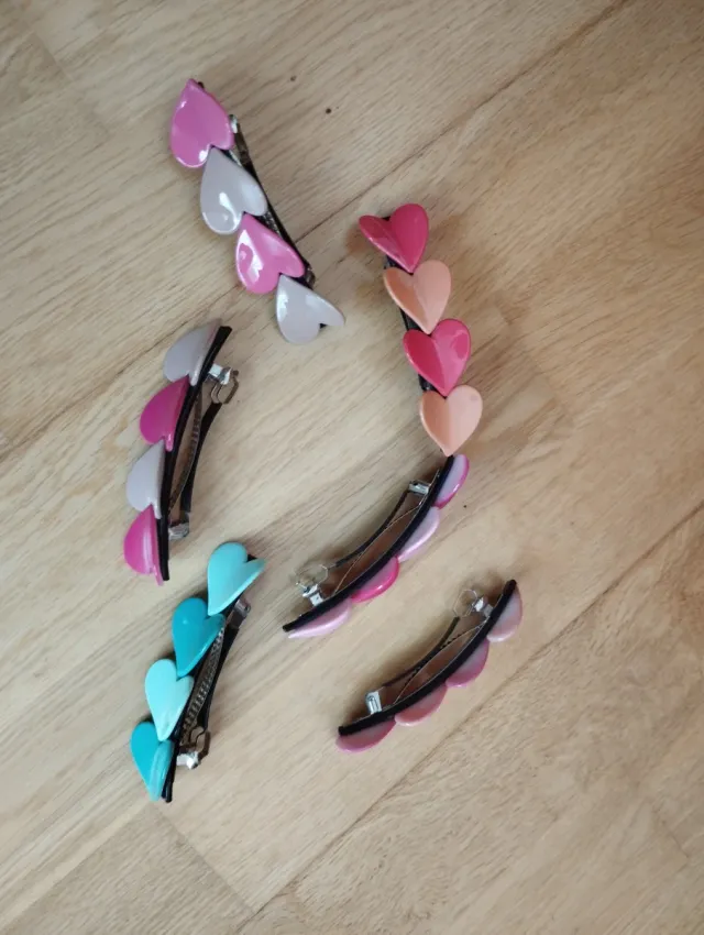 Pinzas para el pelo con corazones