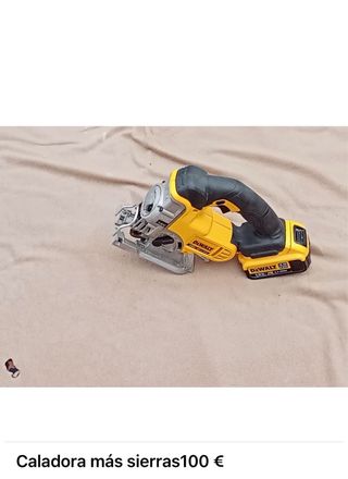 varias herramientas de trabajo marca dewalt