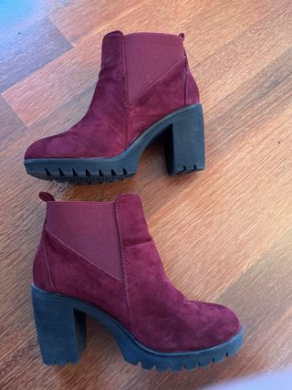 Botín ante granate tacón ancho