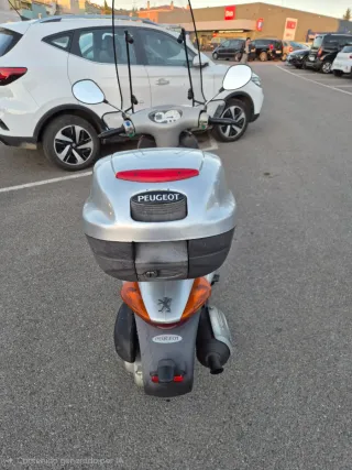 Peugeot Looxor 100cc - Nov 2003