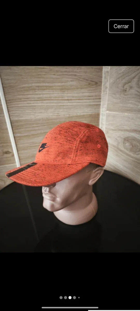 Gorra Nike Naranja y Negra