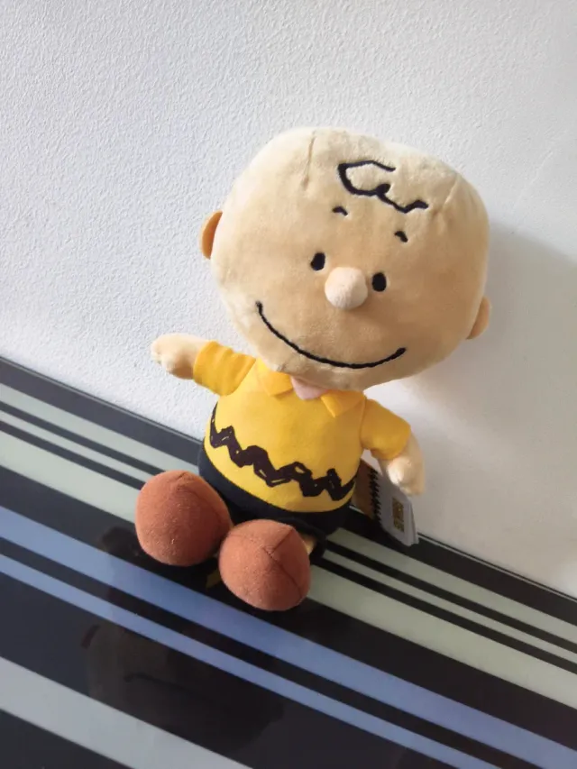 Peluche de Charlie Brown, SNOOPY