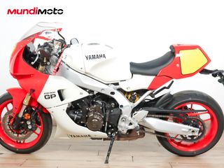 YAMAHA XSR 900 GP
