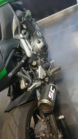 Kawasaki Z900 Motocicleta