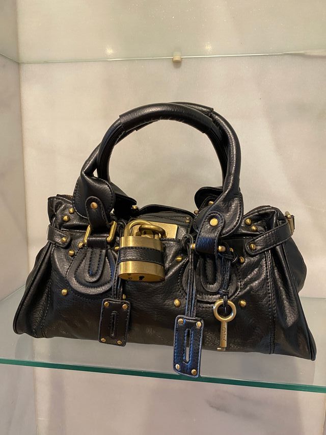 Bolso Chloe Paddington Negro Dorado