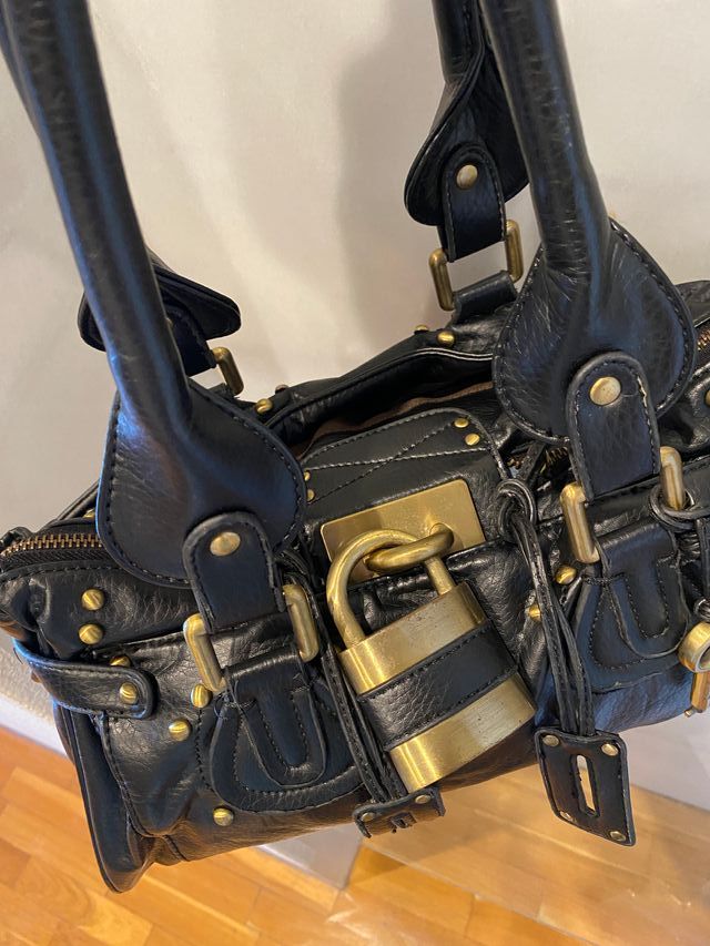Bolso Chloe Paddington Negro Dorado