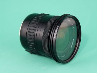 Objetivo Canon 19-35mm f3.5-4.5 AF soligor