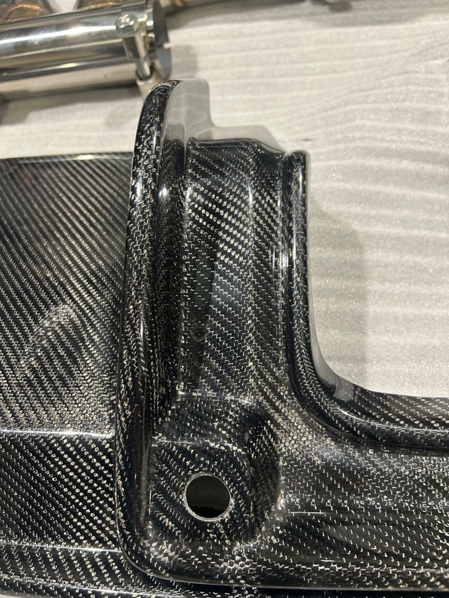 Difusor trasero carbono Porsche Cayman 718