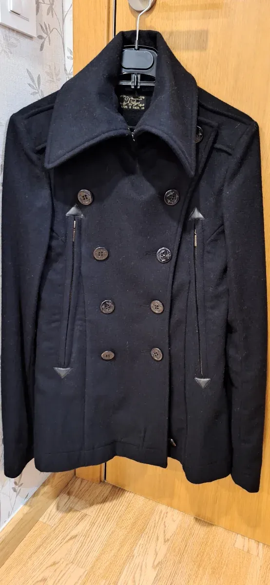 Abrigo  azul marino doble botonadura