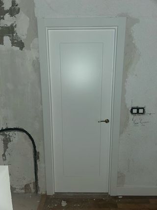 carpintería a media,puertas,muebles, rodapié suelo