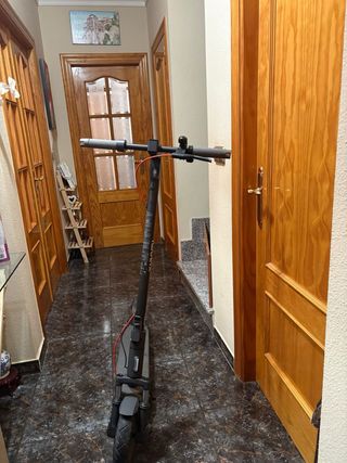 Patinete Xiaomi 5. Comprado a finales de Agosto.