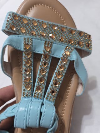 Sandali bassi da donna con zeppa