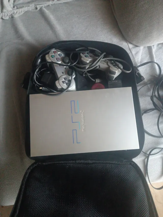 PlayStation 2 + 80 Juegos