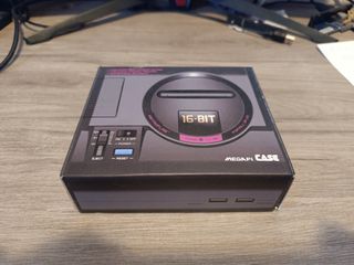 Raspberry pi 3 model b+ Con carcasa megadrive