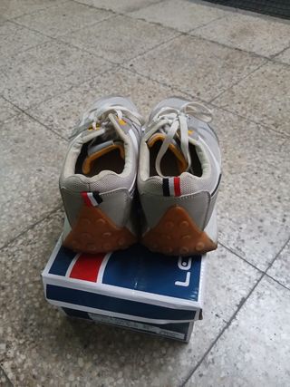 Scarpe uomo  grigie bianche Mis.41