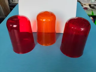 Cupole per lampeggiatori (2 rosse, 1 arancione)