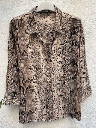 Camisa Stradivarius Animal Print Beige Marrón