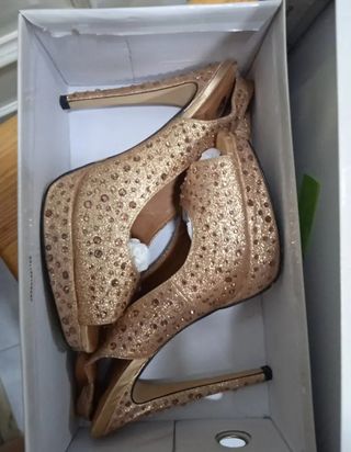 Zapatos de fiesta Tino Gonzalez dorados