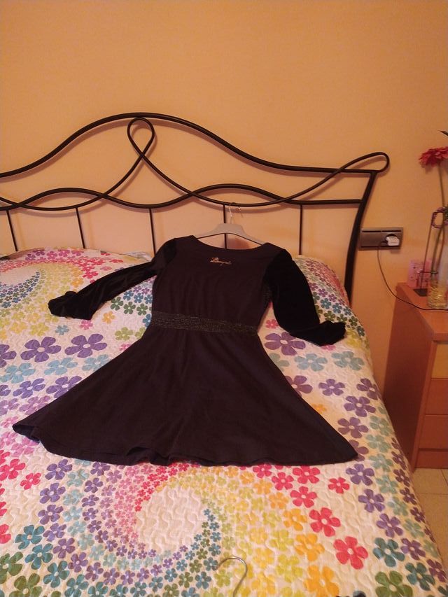 Vestido Desigual Negro Corazón Rojo