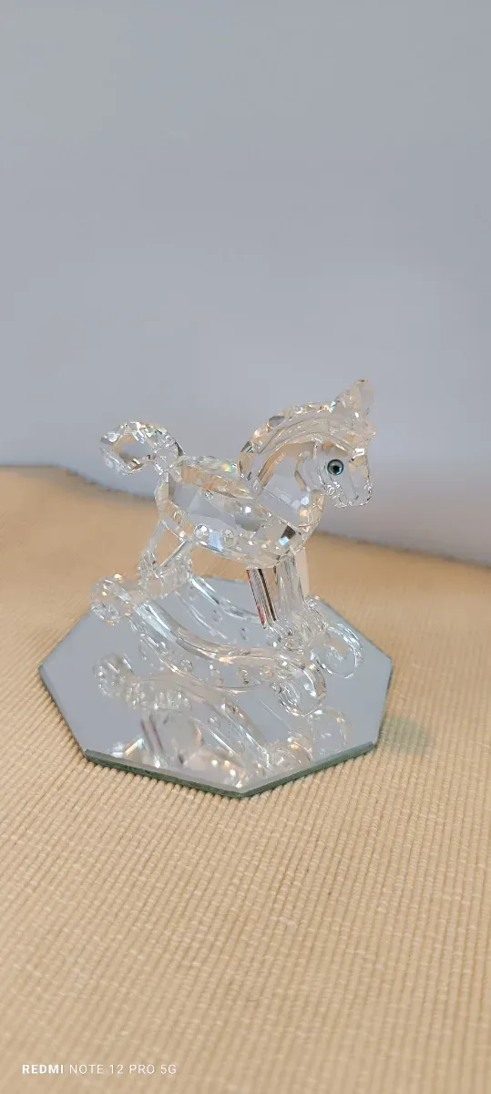 Caballito balancín cristal tallado