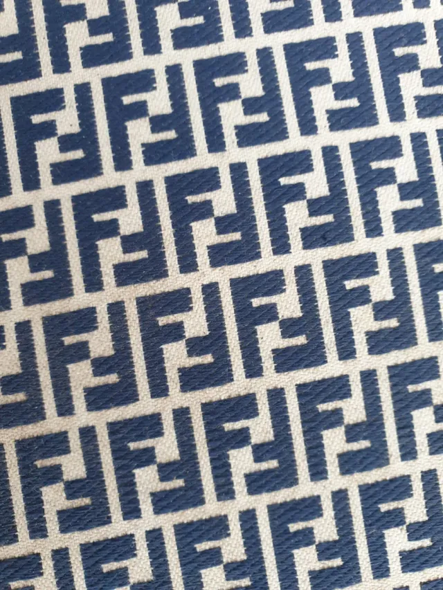 Fendi Sofas de Lujo.