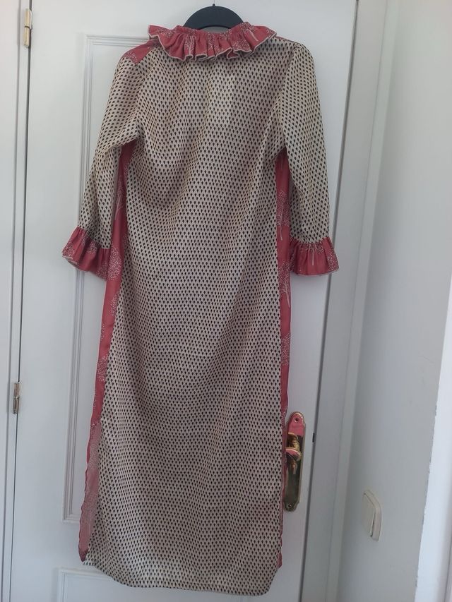 Vestido BYAN estampado árbol talla mediana