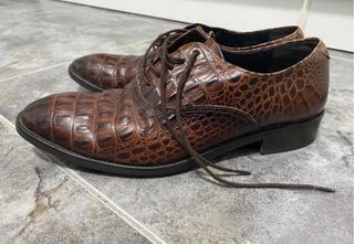 Zapatos de cordones piel marrón cocodrilo