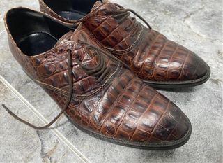 Zapatos de cordones piel marrón cocodrilo
