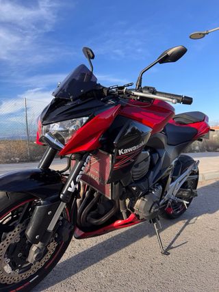 KAWASAKI Z800 E A2 Roja