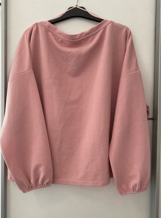 Blusa manga larga rosa botones dorados