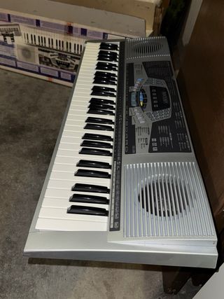 Tastiera Bontempi PM 665 con Libretto